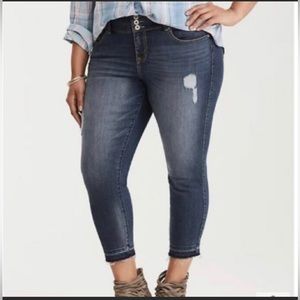 Torrid Cropped Jeans/Jeggings Size 26W/3X Blu Spell New With Tags Never Worn